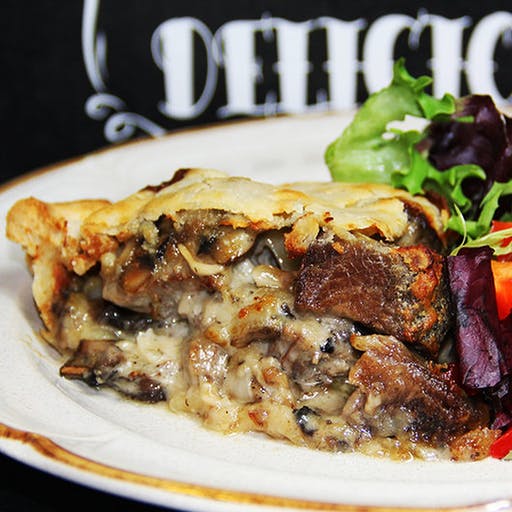 steak-mushroom-onion-and-gruyere-pie.50bc6854ab370eb663f9680c6e5015c1